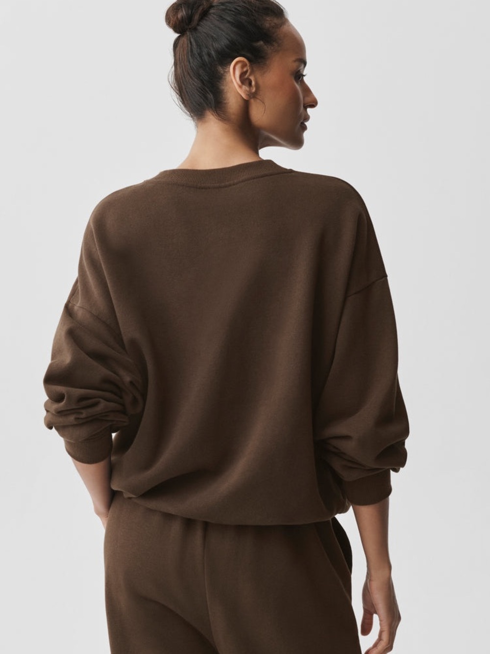ALO Accolade Crew Neck Sweatshirt - Espresso Brown | Size L - Picture 3 of 10